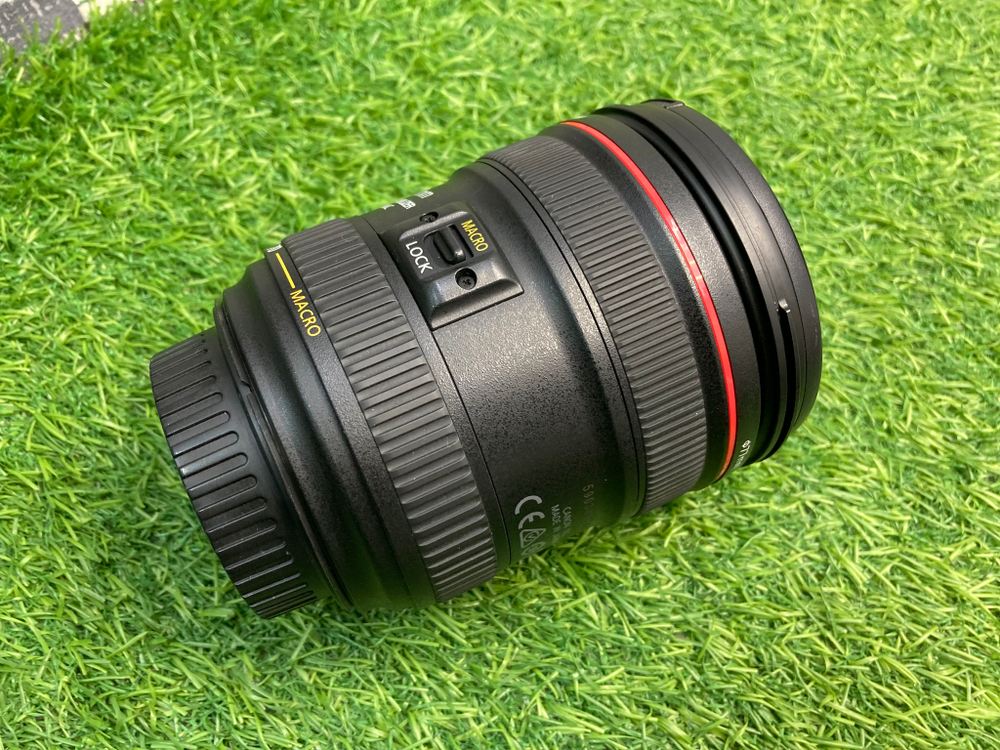 Canon EF 24-70mm 4L IS USM