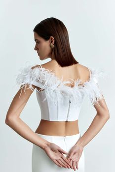 Корсетный топ с перьями