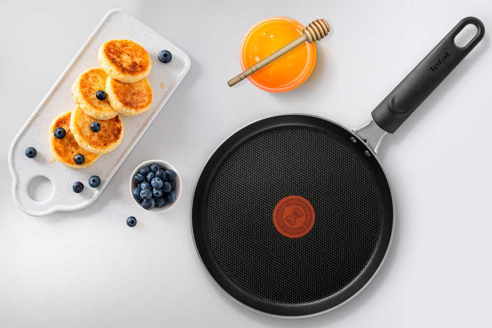 Блинная сковорода Tefal 22 см Day by Day 04217522