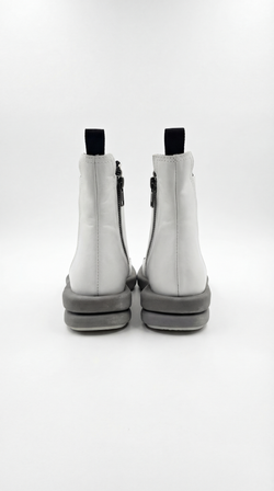 Ботинки белые