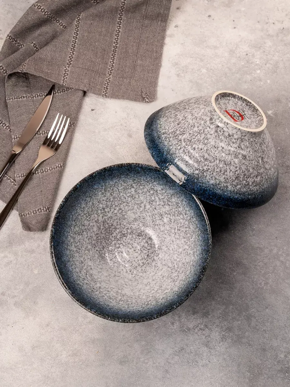 Набор посуды 2 тарелки глубокие синие фарфор салатник 20 см