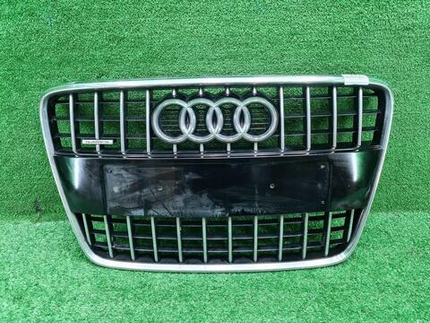Решетка радиатора Audi Q7 1 4L (2009-2015)