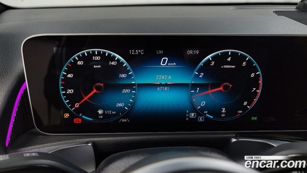Mercedes-Benz GLB-Class X247 GLB220 (11.2020)