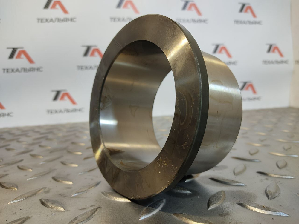 Втулка 17M-21-25111