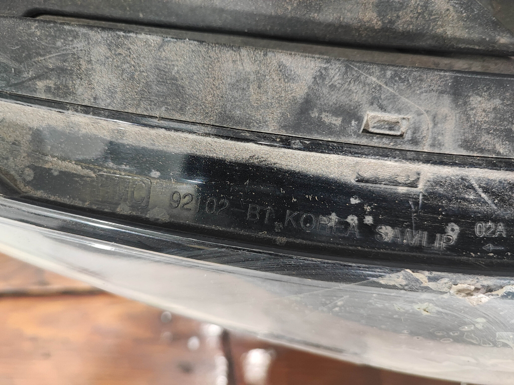 Фара правая ксенон Genesis G80 1 16-20 Б/У Оригинал 92102B1120