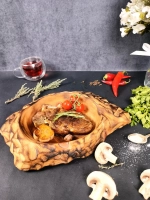 Деревянная сервировочная тарелка из Кедра