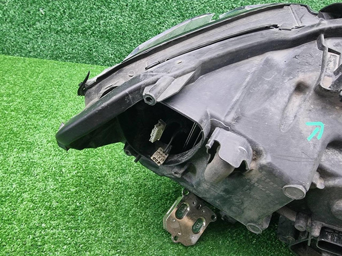 Фара левая BMW 5er G30 (2020-2023) Laser