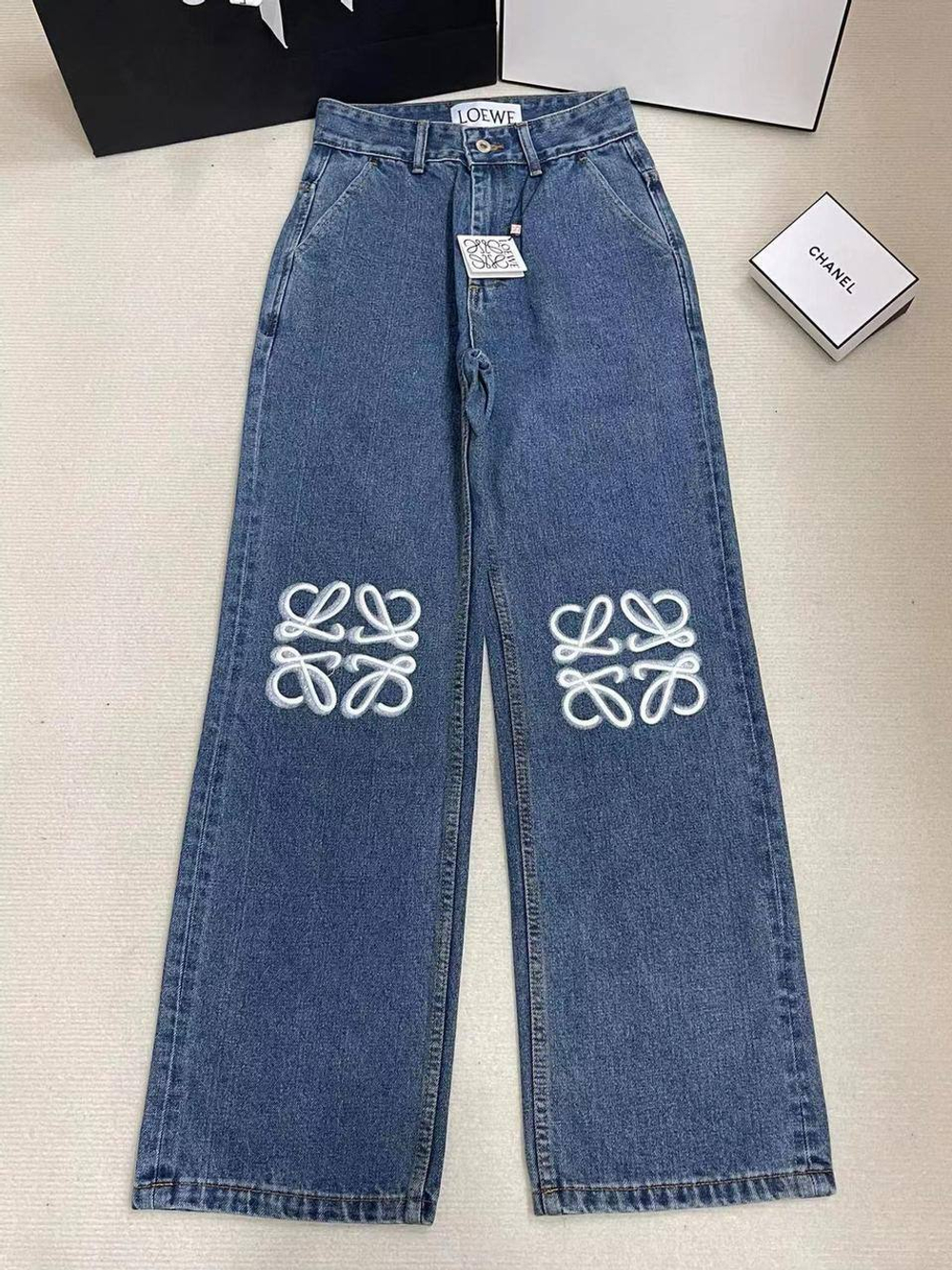 Джинсы Loewe