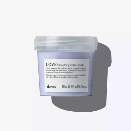 Маска Davines LOVE/Smoothing Instant Mask для разглаживания вьющихся и непослушных волос 250 мл