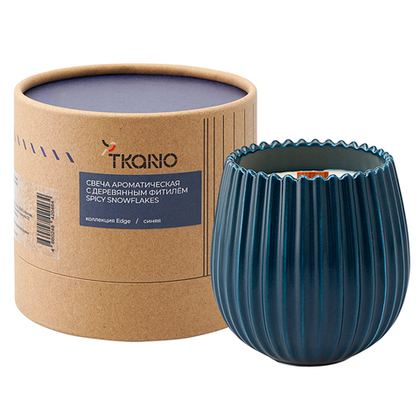 Свеча ароматическая Tkano Edge Spicy Snowflakes синяя 60ч