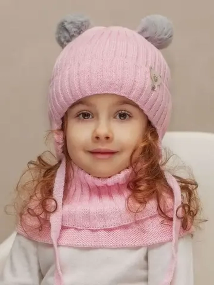 Шапка для девочки зимняя вязаная и снуд
