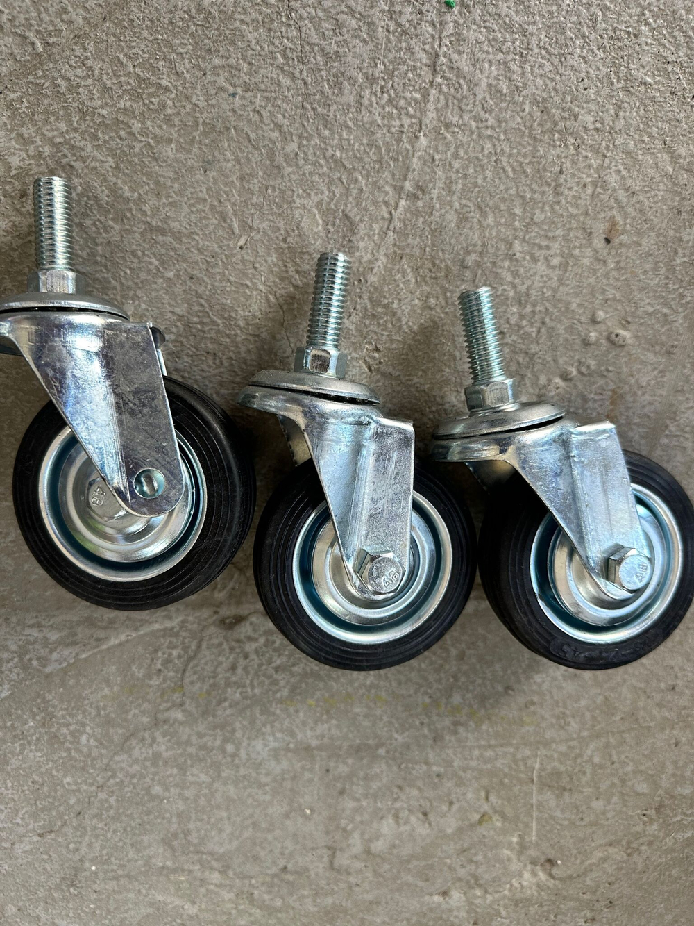 Колесо промышл. поворот. болт крепления (М10) 75 мм (SCT93)