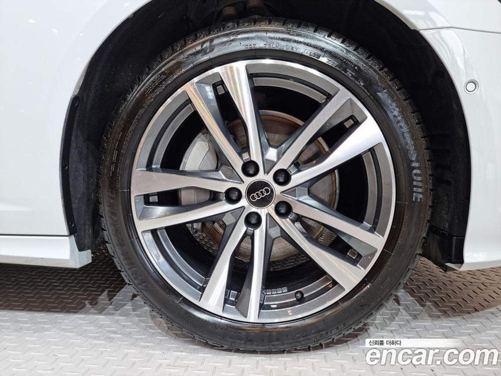 Audi A6 (C8) 45 TFSI Premium (08.2023)