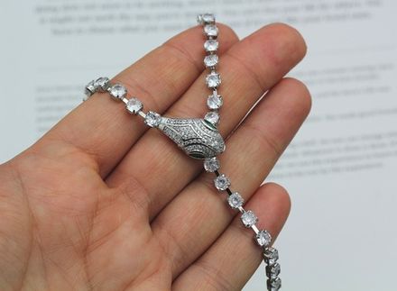 Чокер-галстук "Змея" со стразами