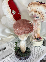 Маленькая игольница в виде грибочка ручной работы