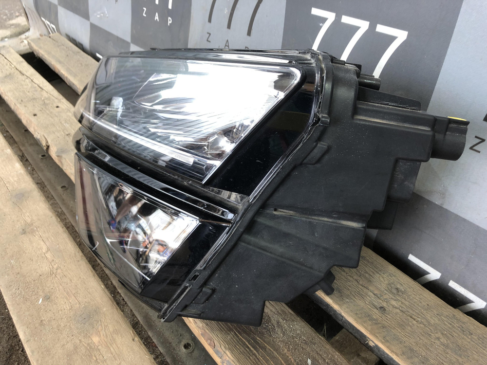 Фара левая LED Skoda Karoq 17-нв Б/У Оригинал 57B941015D