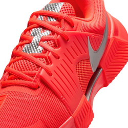 Женские Кроссовки теннисные Nike Zoom GP Challenge 1 HC Premium - bright crimson/metallic silver