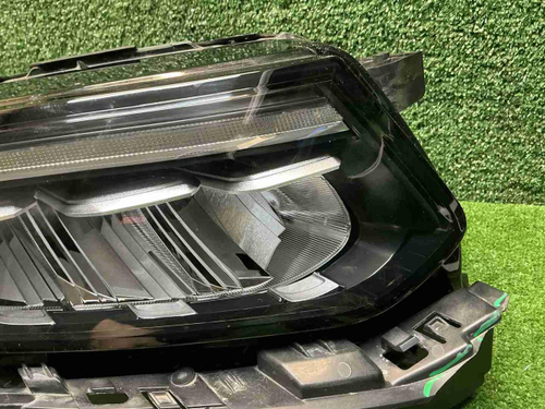 Фара правая Geely Tugella (2019-2024) LED