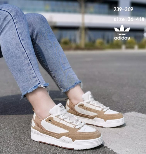 Кроссовки по 8 пар (36-41)р. / 239-369