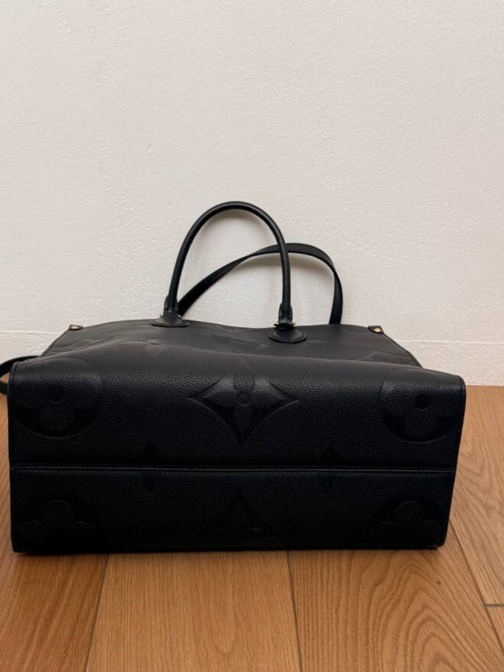 Сумка Louis Vuitton On The Go