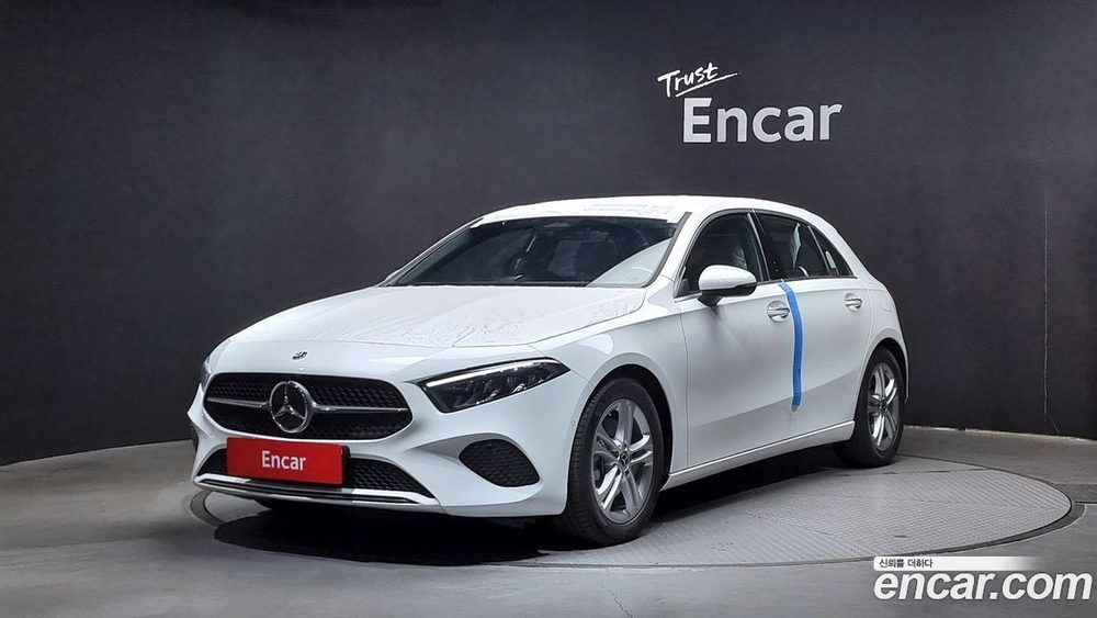 Mercedes-Benz A-Class W177 A220 Hatchback (12.2023)