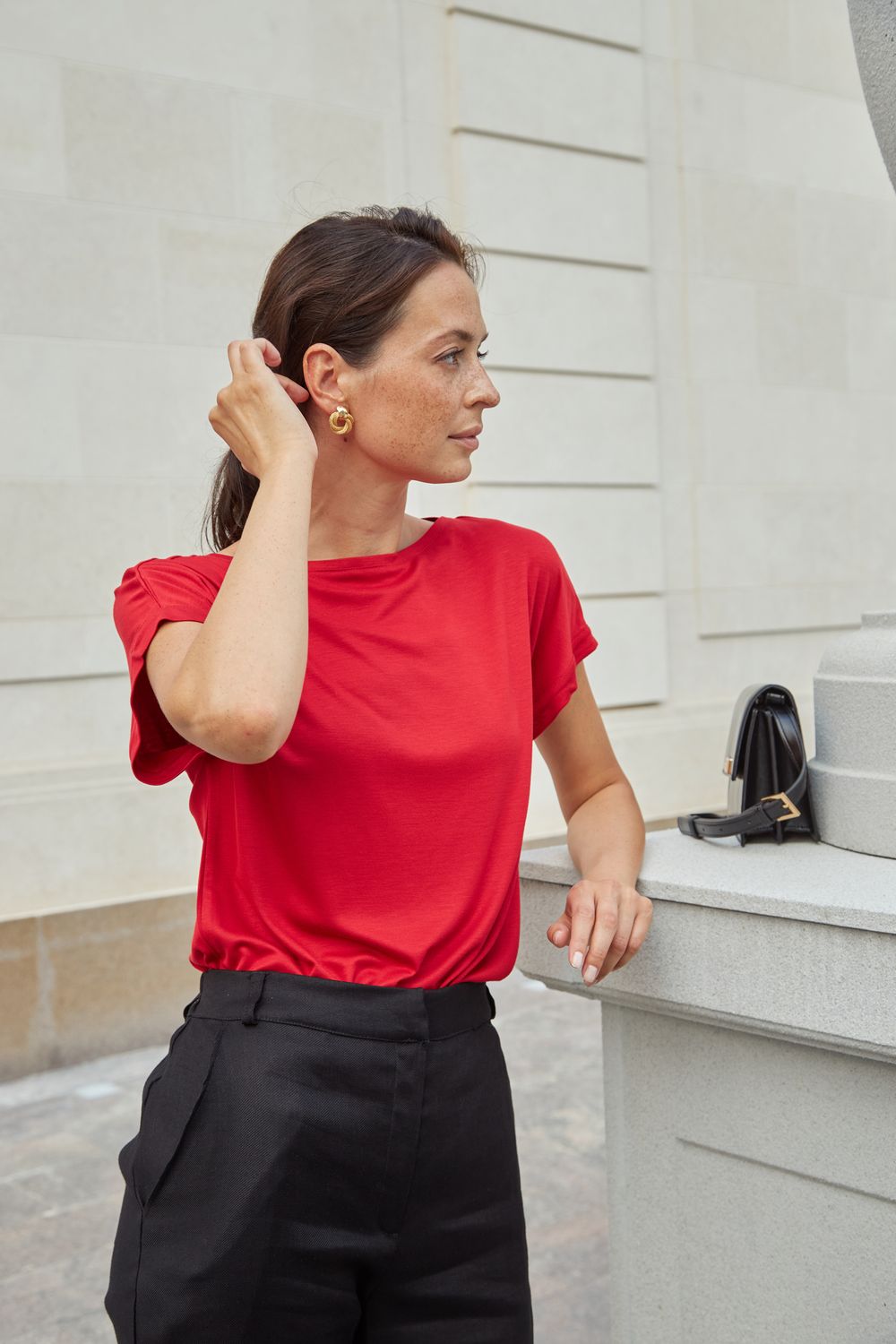 Топ лодочка рубиновая-красная