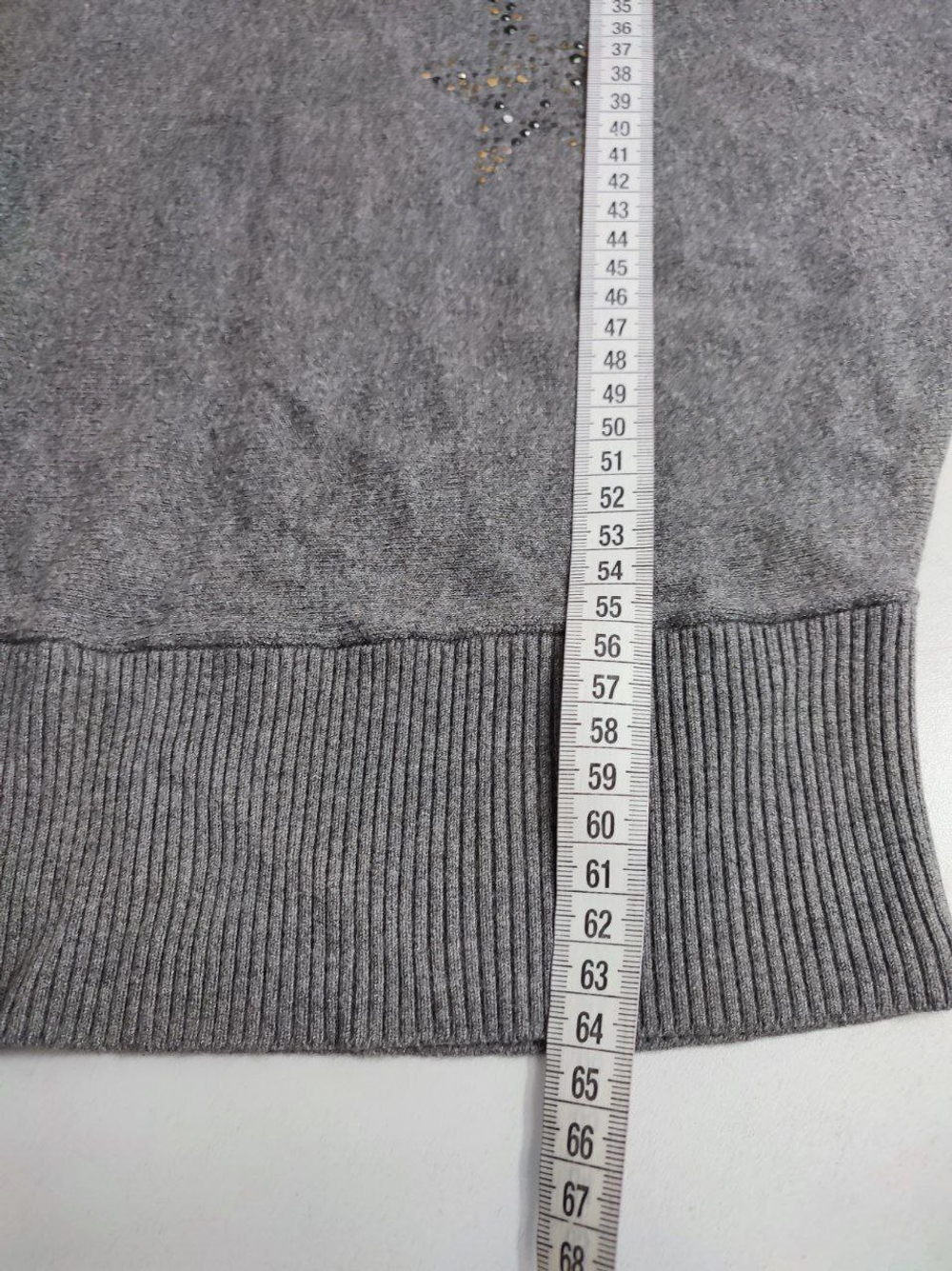 Джемпер со стразами 46 размер