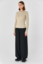 Лонгслив приталенный с рельефом