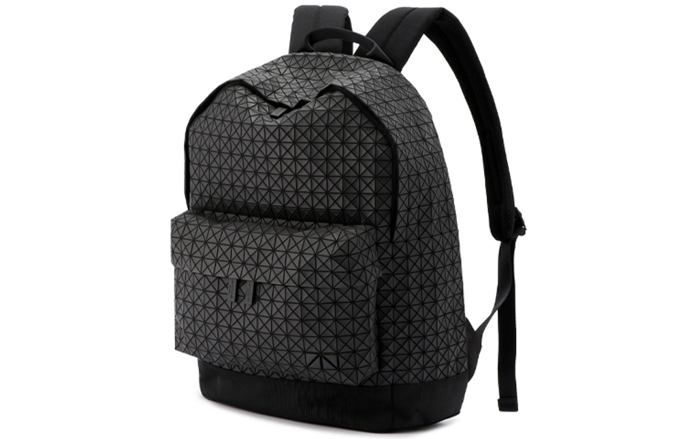 ISSEY MIYAKE Daypack Cow Leather Backpack Regular Unisex Matte Black