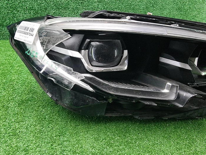 Битая Фара правая BMW 3er G20 (2018-2022) LED