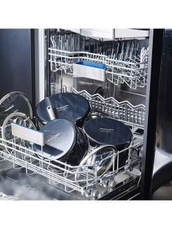 KitchenAid Эмалированная кастрюля 18 см 2 л с крышкой Onyx Black