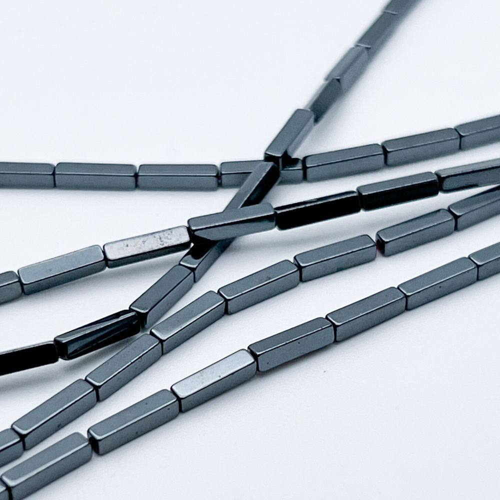 Гематит Брусок бусины (имитация), цвет черный, размер около 8*2 мм, цена за 23-24 шт (1/2 нити)