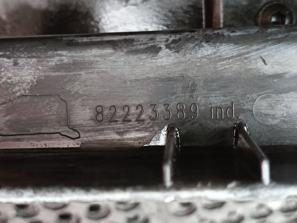 Корпус подножки правый 2016 г.