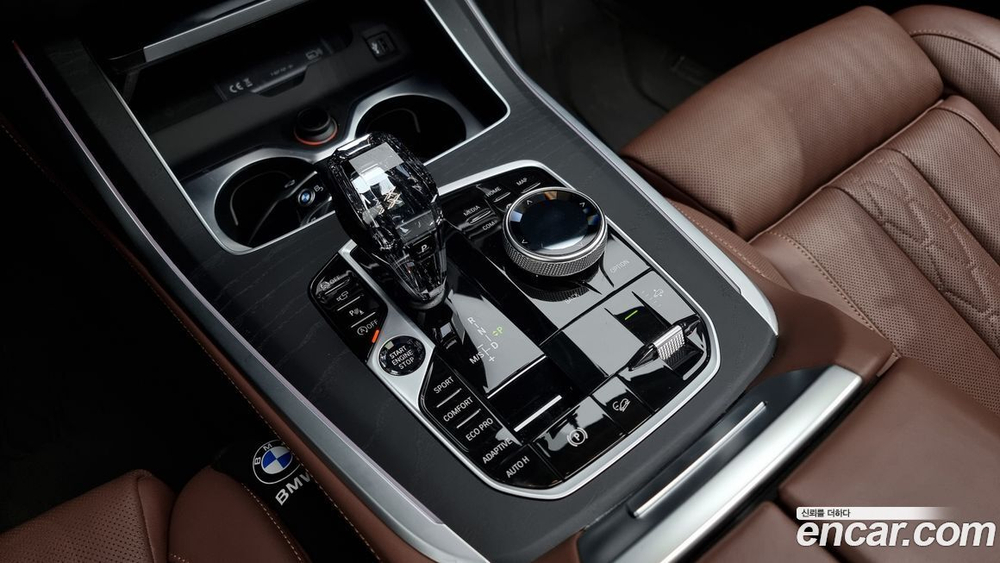 BMW X7 (G07) xDrive 40i Design Pure Excellence 7-и местный (06.2022)