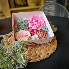 Новогодний зефир цветы «Роза и Пион» / 16*16 см Новогодний зефир цветы «Роза и Пион» / 16*16 см