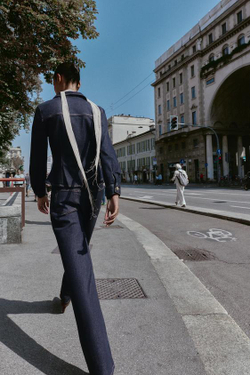 ZARA ДЖИНСЫ STRAIGHT SLIM СО СРЕДНЕЙ ПОСАДКОЙ И РЕМНЕМ Z1975, СИНИЙ