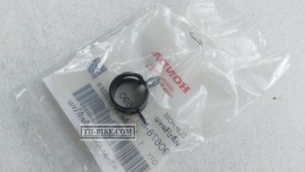 90678-MR1-690. CLIP, HOSE. HONDA