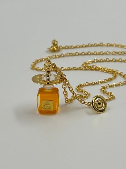 Кулон в виде парфюма Boudoir Vivienne Westwood
