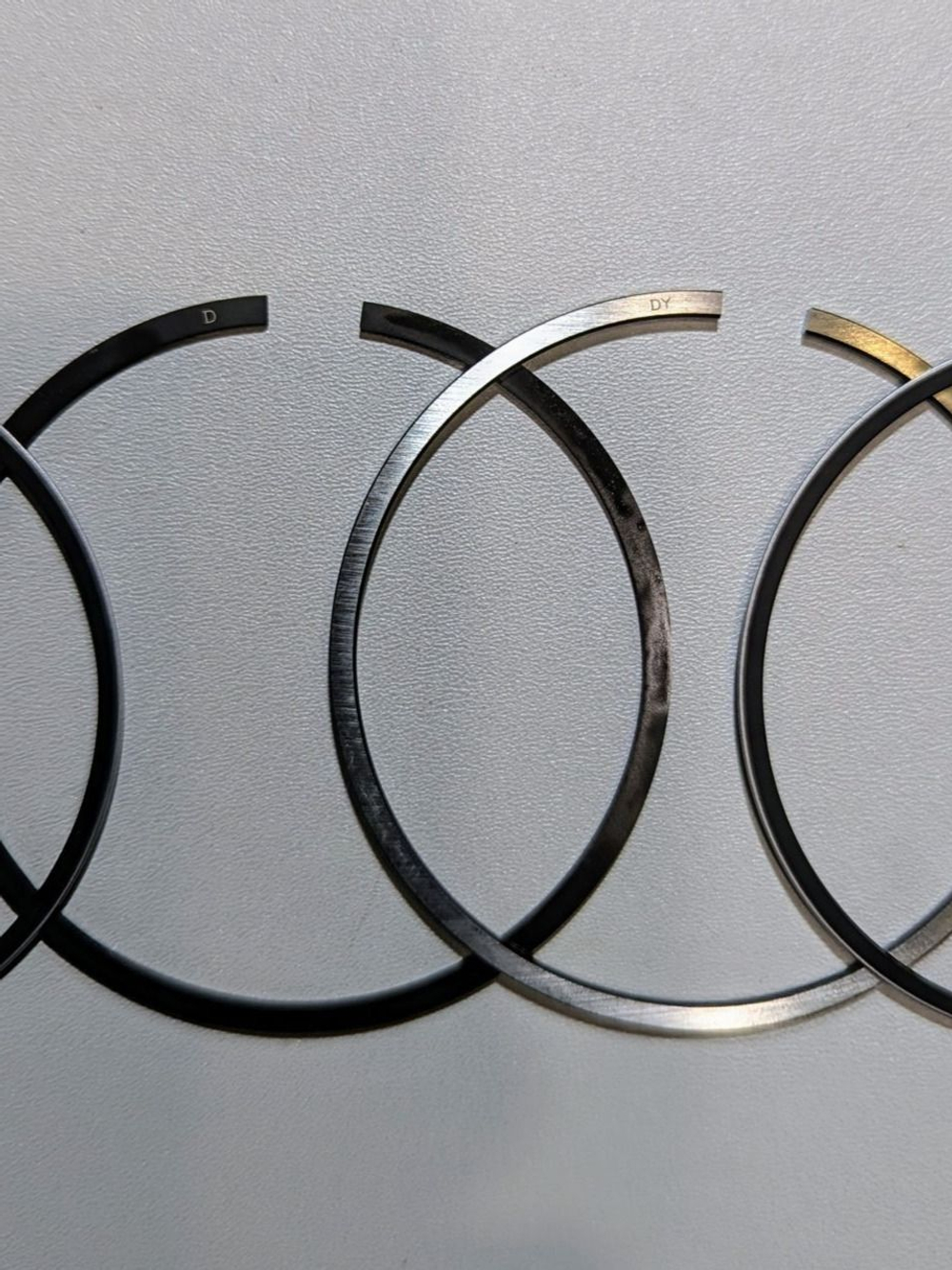 - Кольца поршневые двигателя скутера 139QMB 50/80см3