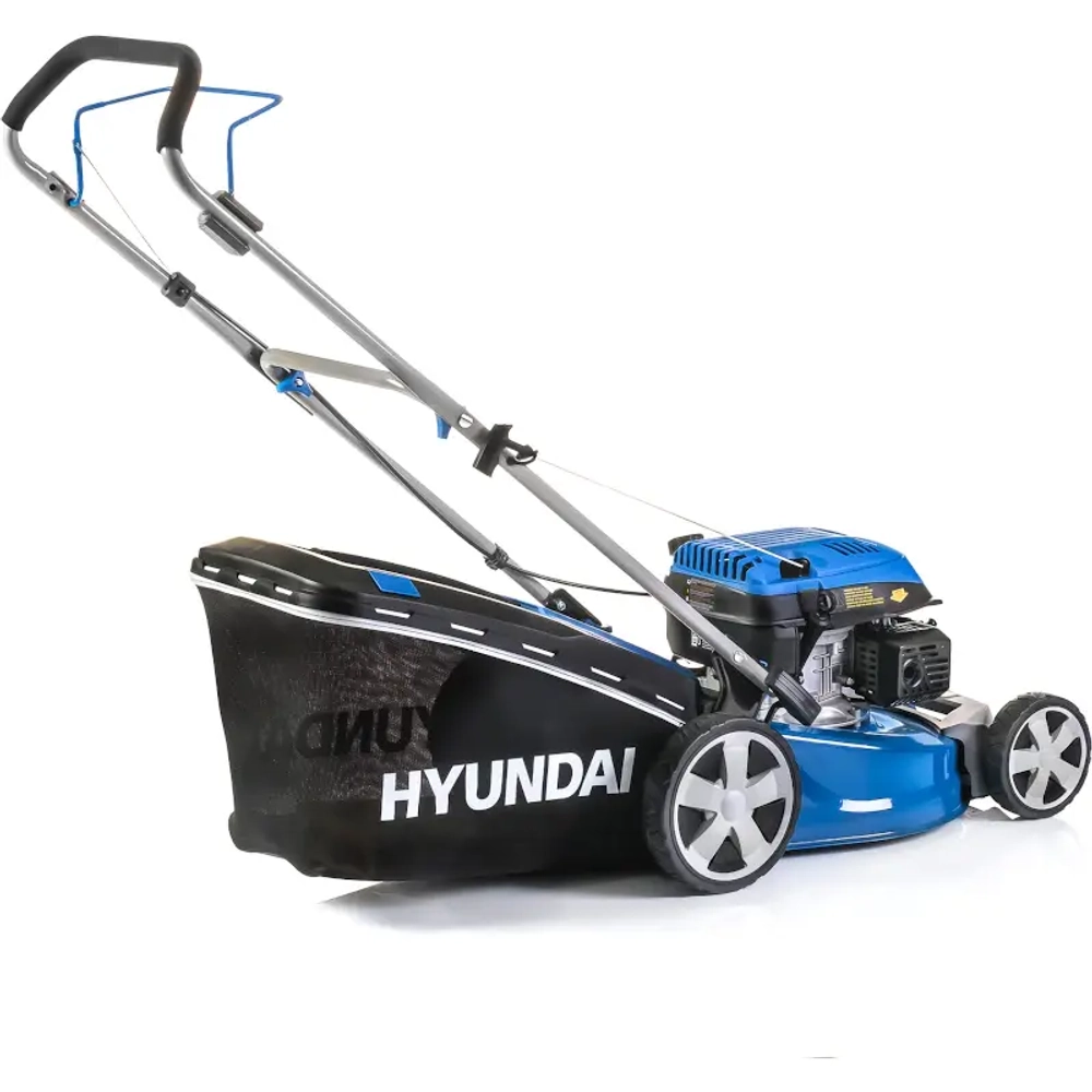 Hyundai L 4620 бензиновая газонокосилка