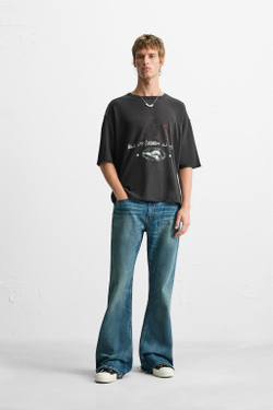 ZARA ТРИКОТАЖНАЯ ФУТБОЛКА С ПРИНТОМ, ЧЕРНЫЙ