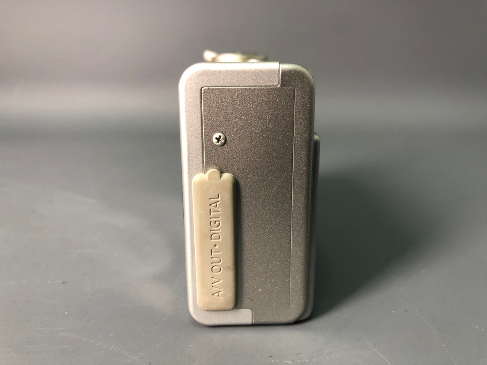 Canon Digital IXUS 430, ISO некорректное, матрица повреждена.