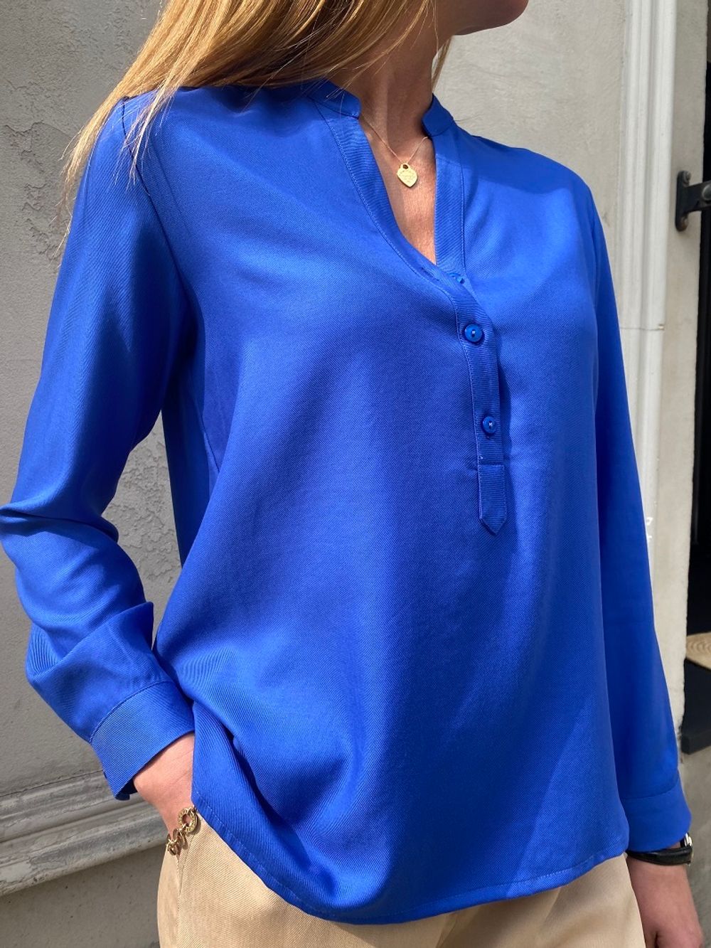 Рубашка Валенсия электрик вискоза (Размер 42, 44)