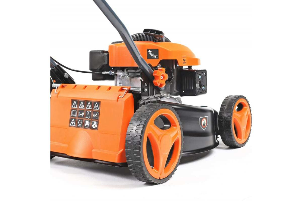 Бензиновая газонокосилка PATRIOT PT 400 512109400