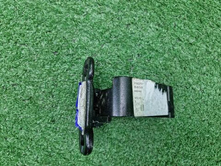 Петля двери передняя правая Volvo S60 2 (18-нв)