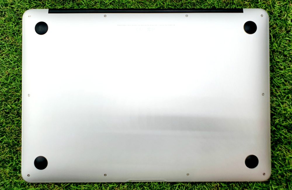 Apple MacBook Air 13 (2017) i5/8 Gb/15 циклов