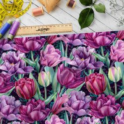 Ткань саржа живописные тюльпаны на чёрном фоне