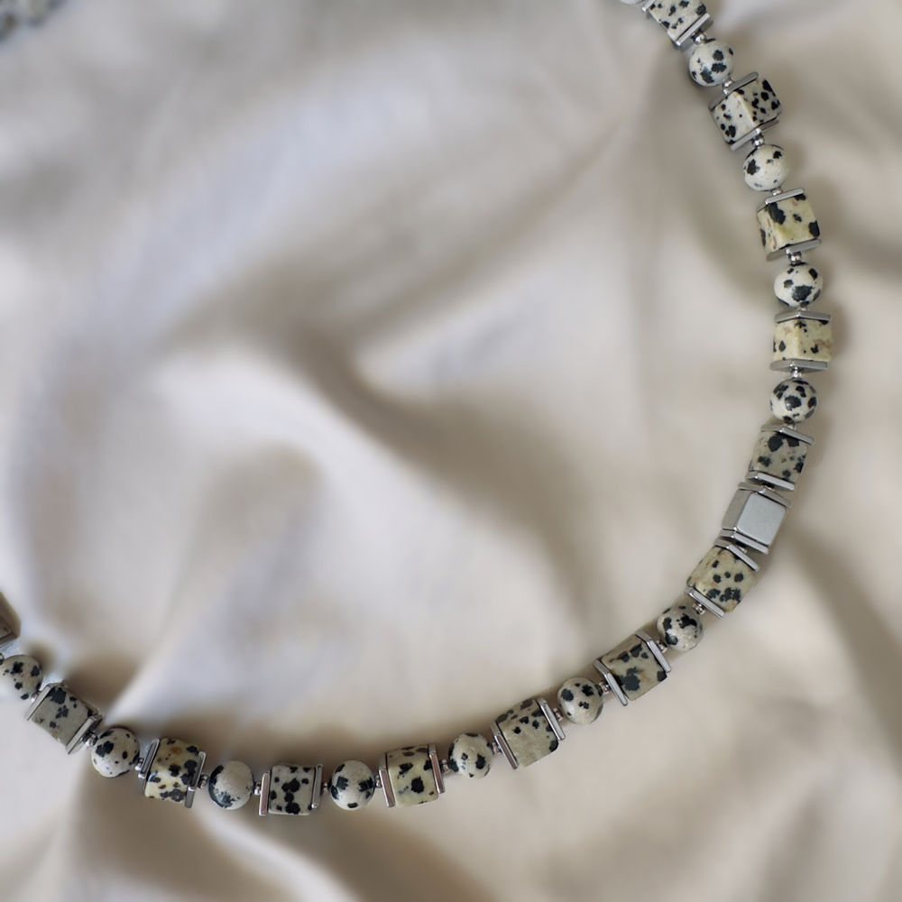 Чокер "Пятна судьбы" с яшмой