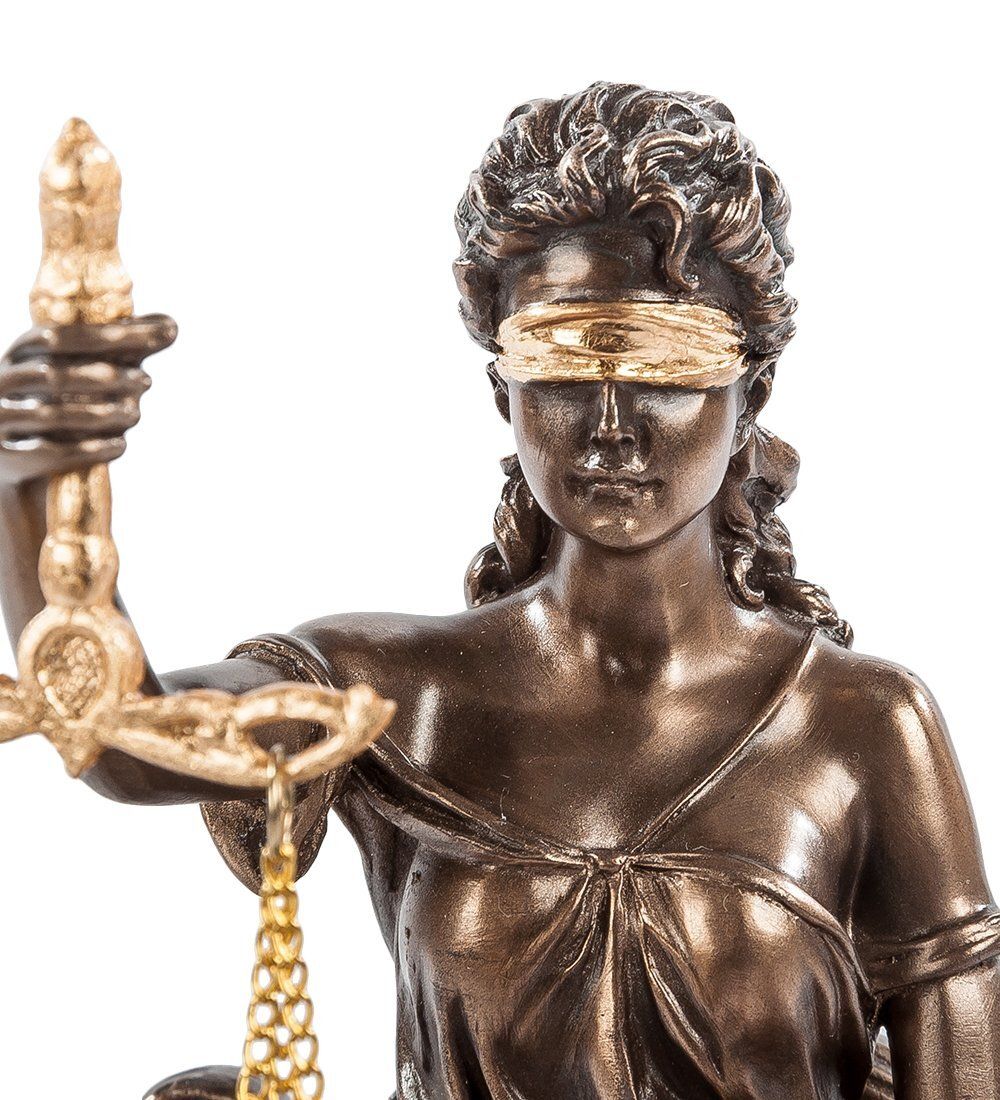 WS- 14/ 2 Статуэтка-подсвечник «Фемида»