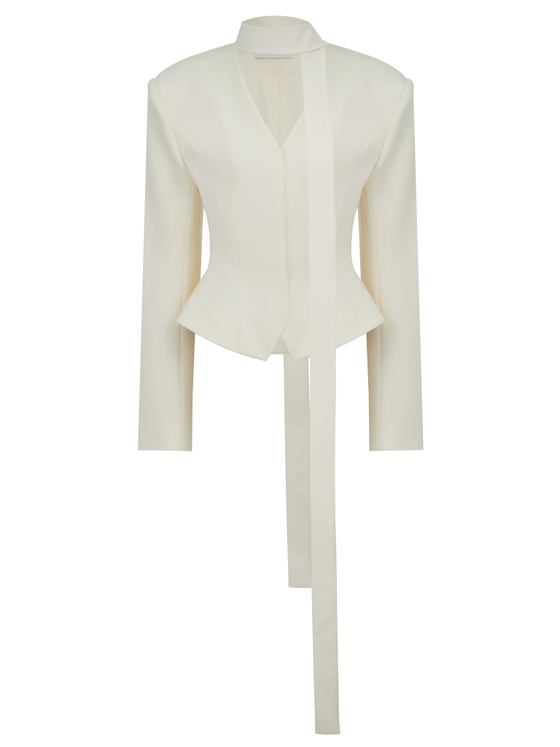 Жакет приталенный с баской и шарфом base, ванильный